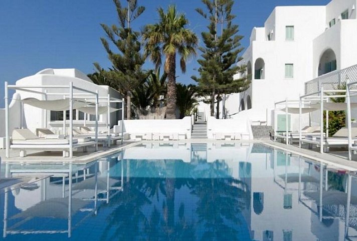 Daedalus Hotel