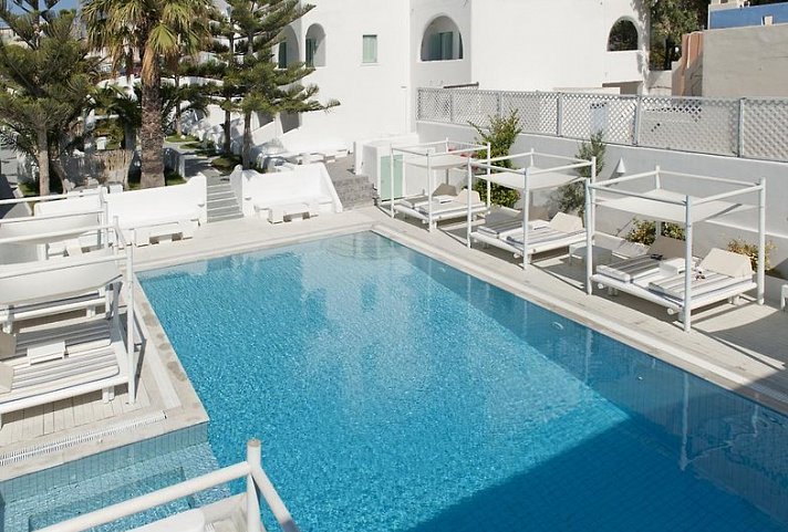Daedalus Hotel