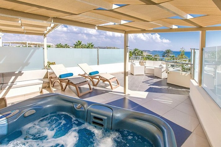 Golden Bay Beach Hotel