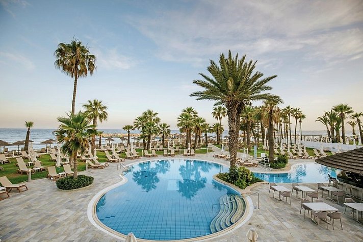 Golden Bay Beach Hotel