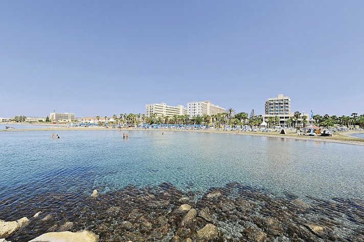 Sandy Beach Hotel & Spa