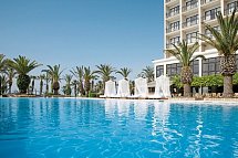 Sandy Beach Hotel & Spa