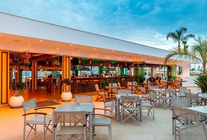 Limanaki Beach Hotel