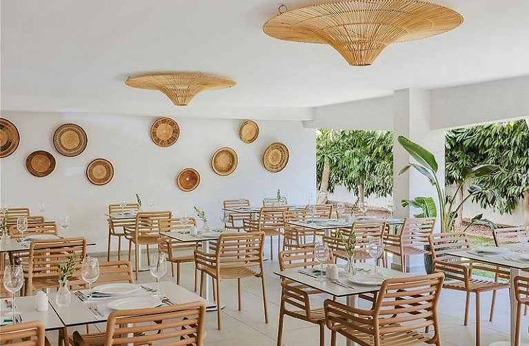 Nissi Park Hotel