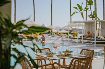 Tasia Maris Sands
