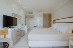 Tasia Maris Sands