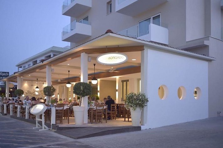 Sunrise Gardens Aparthotel