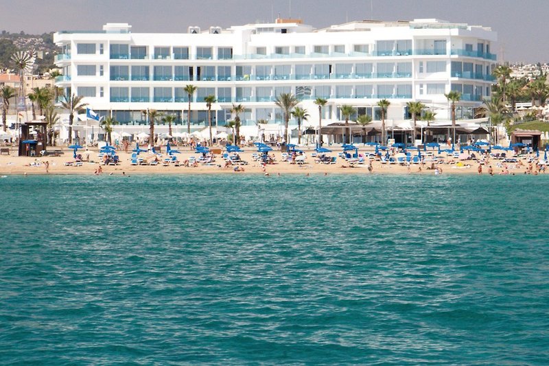 Vrissaki Beach Hotel