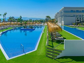 Cabogata Beach Hotel & Spa
