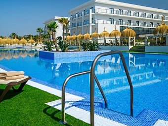 Cabogata Beach Hotel & Spa