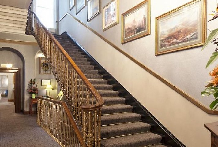 Strathmore Hotel by Gem Hotels
