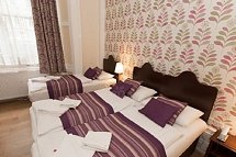 Dolphin Hotel