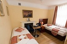 Dolphin Hotel