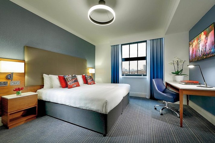 The Cumberland Hotel