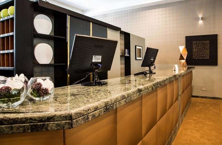 Hotel Blaise & Francis