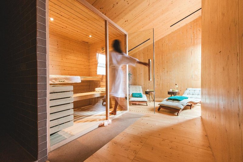 Bukubaki Eco Surf Resort