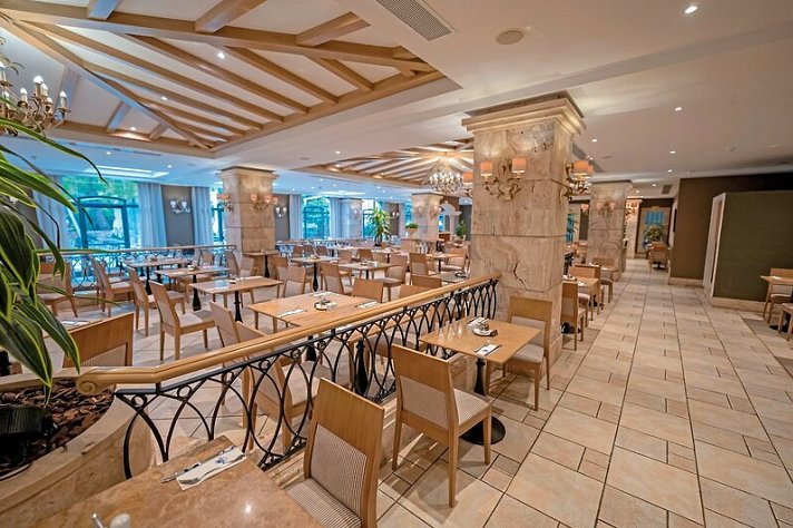 Maritim Antonine & Spa