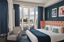 Pley Hotel