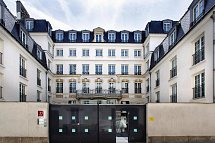 Kube Hotel