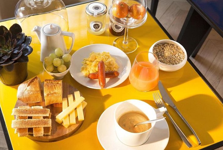 Les Matins de Paris
