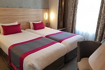 Hotel Champerret-Elysees