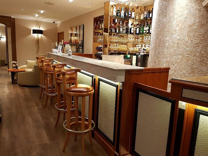 Hotel Champerret-Elysees