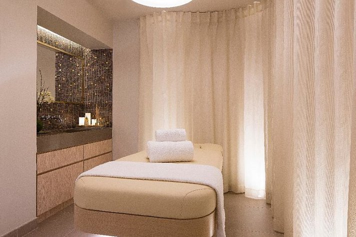 Le Tsuba Hotel