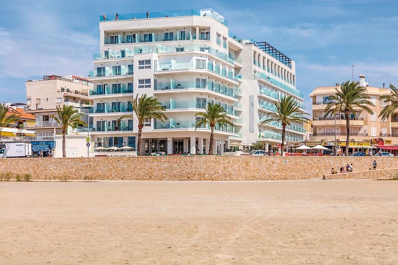 Las Arenas