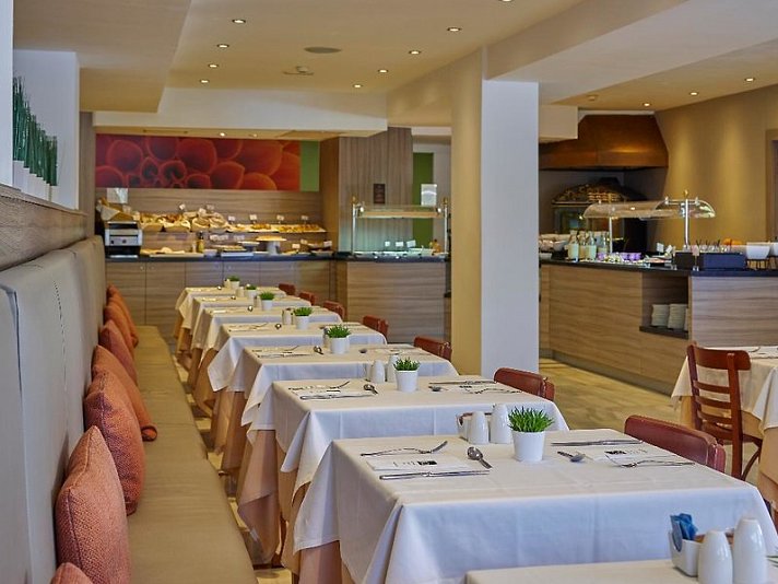 BQ Augusta Hotel