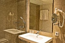 BQ Augusta Hotel