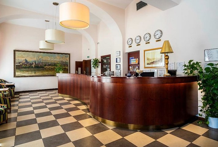 EA Hotel Downtown