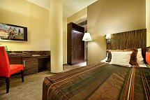 EA Hotel Crystal Palace