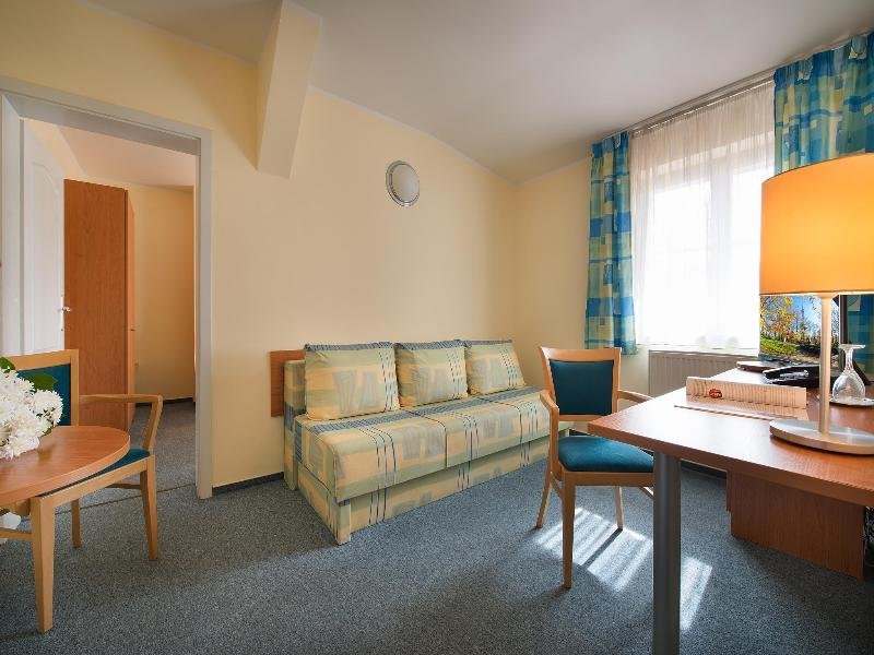 EA Hotel Tosca