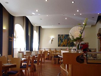 EA Hotel Tosca