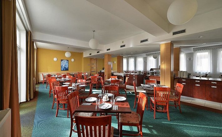 EA Hotel Populus
