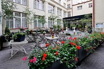 Hotel Garden Court