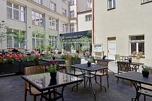 Hotel Garden Court