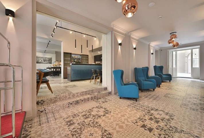 EA Hotel New Town