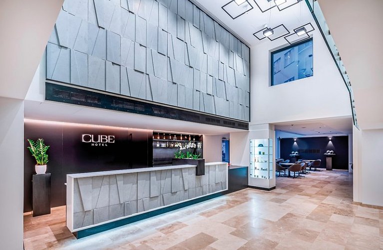 Hotel CUBE