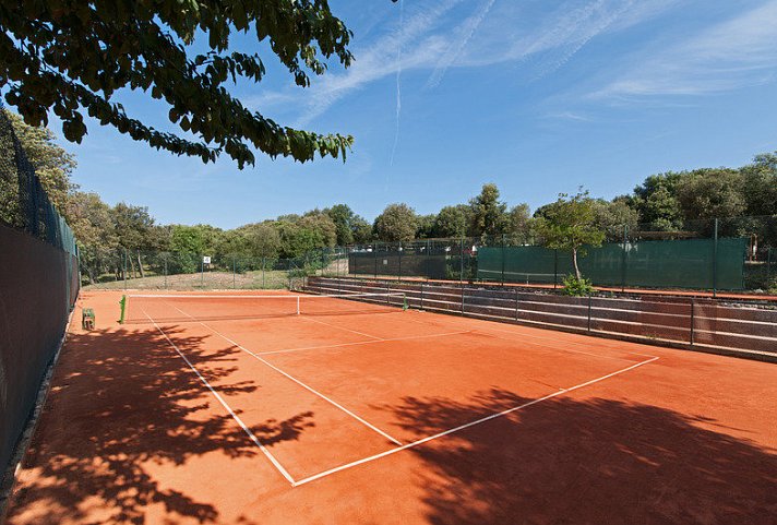 Maistra Select Amarin Resort