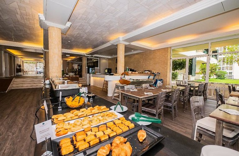 Vila Baleira Suites