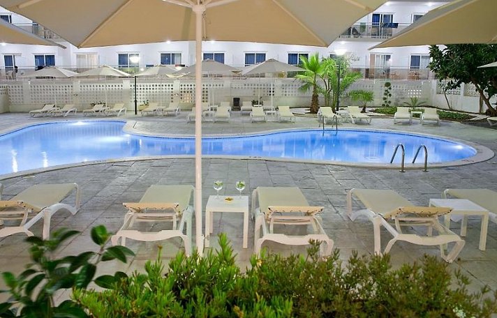 Rentalmar Salou Beach