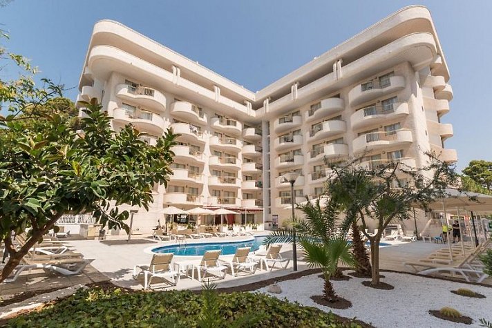 Rentalmar Salou Beach