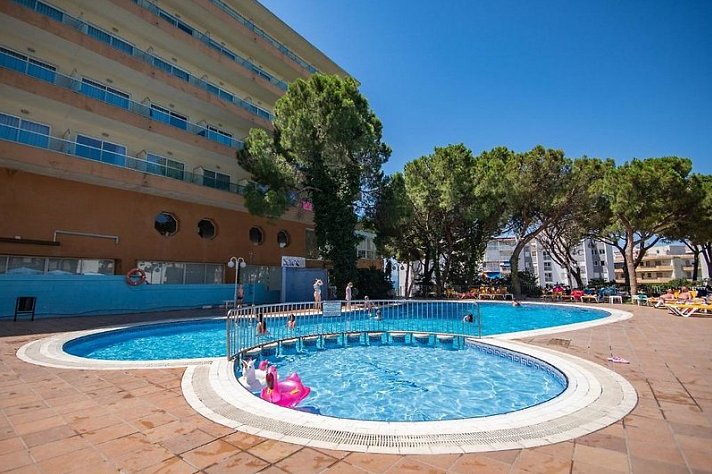 Rentalmar Blue Beach Apartments