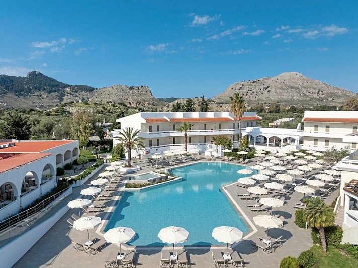 Niriides Beach Hotel