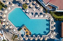 Niriides Beach Hotel