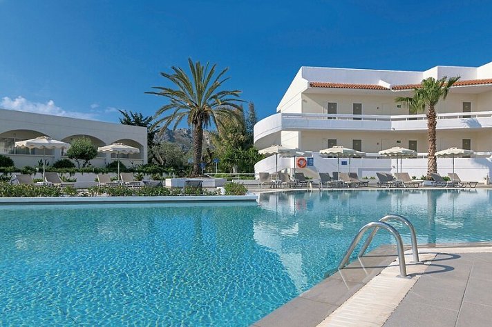 Niriides Beach Hotel