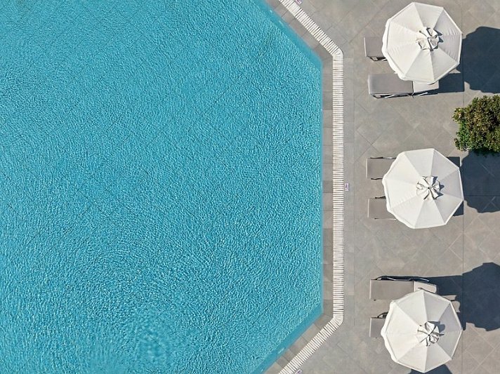 Niriides Beach Hotel