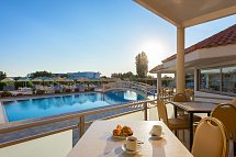 Memphis Beach Hotel