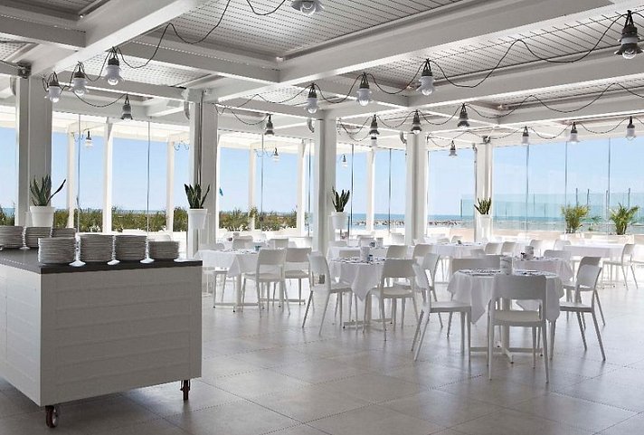 Nautilus Family Hotel